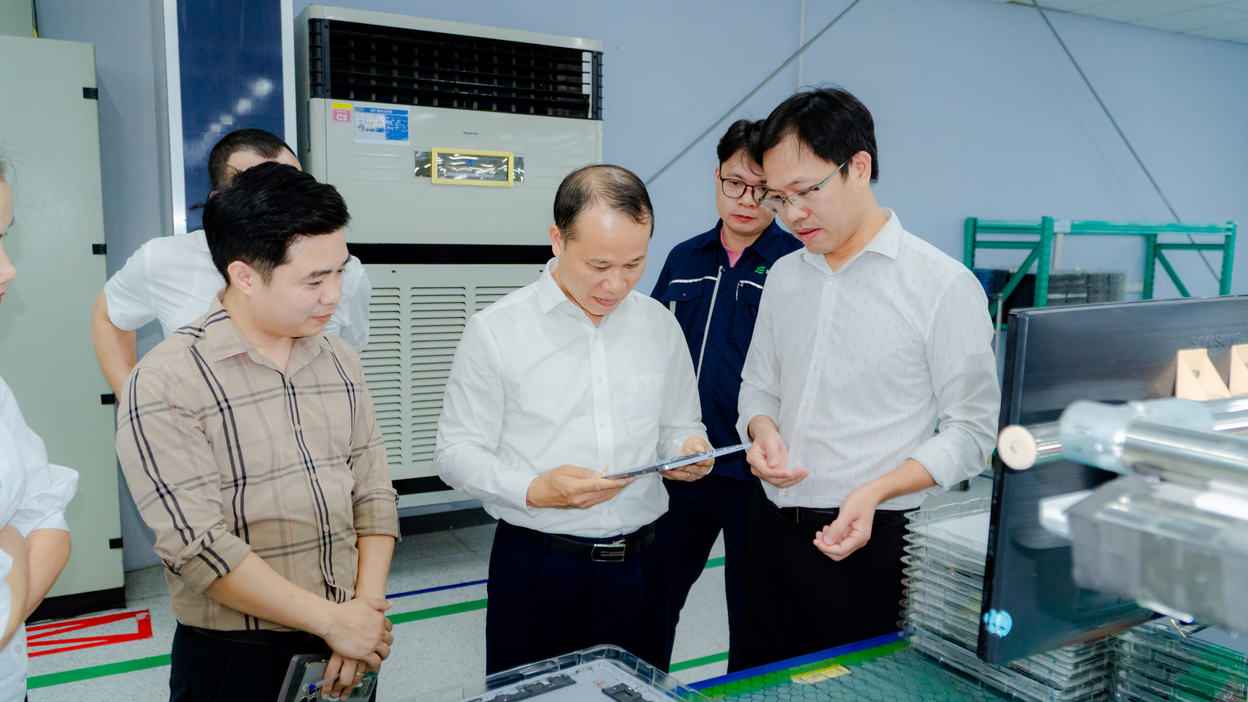 SMP Holdings vinh dự đón Phó Chủ tịch Thường trực UBND tỉnh Bắc Ninh thăm và làm việc tại IL-Sung Tech